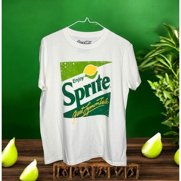 NWOT Coca-Cola Enjoy Sprite Great Lemon Taste Graphic T-Shirt White/Green Large - Picture 1 of 6